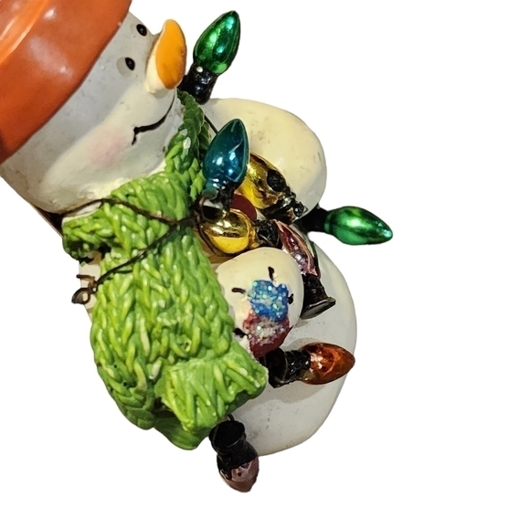 Vtg Mini Snowman pin brooch flowerpot hat scarf wrapped in lights - Picture 3 of 5
